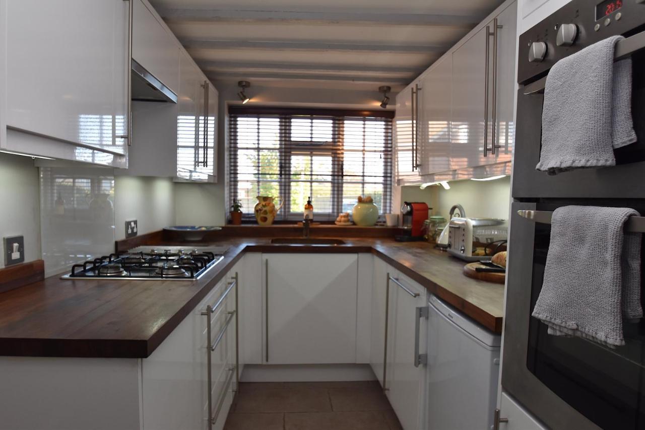 Rose Mullion Cottage Pett Exterior foto